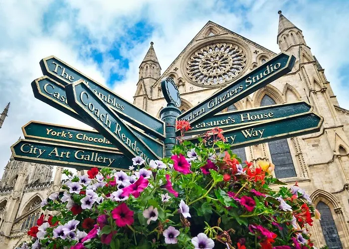 36 Westminster Road Bright & Spacious 2-bed In With Garden Pass The Keys