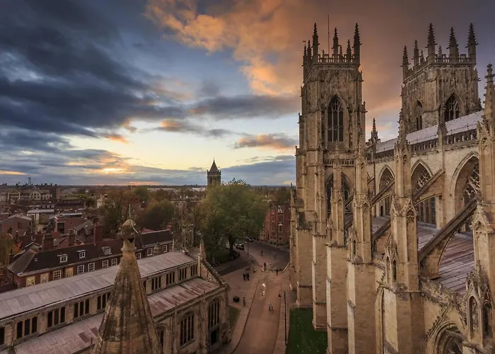 36 Westminster Road Bright & Spacious 2-bed In With Garden Pass The Keys York