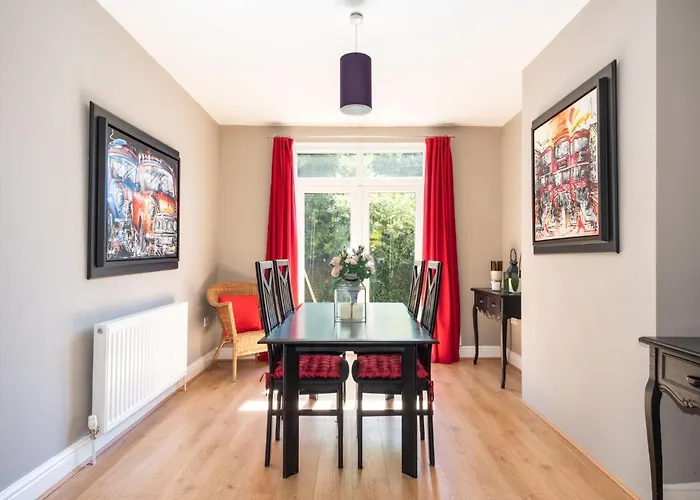 Semesterbostad 36 Westminster Road Bright & Spacious 2-bed In With Garden Pass The Keys