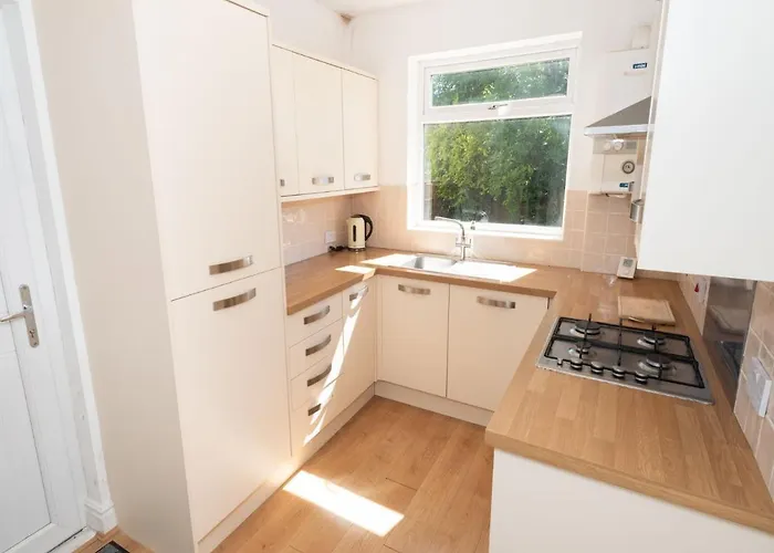36 Westminster Road Bright & Spacious 2-bed In With Garden Pass The Keys York